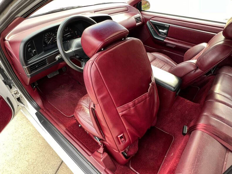 1991 Ford Thunderbird SC