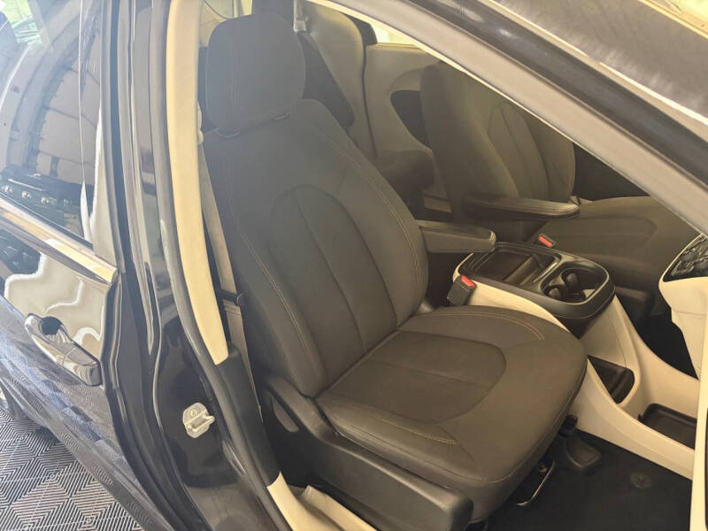 2018 Chrysler Pacifica Touring Plus