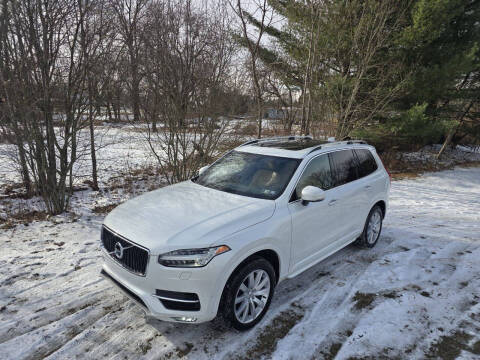 2016 Volvo XC90 T6 Momentum