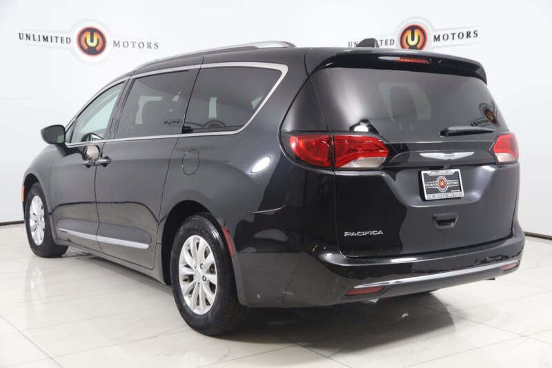 2018 Chrysler Pacifica Touring L