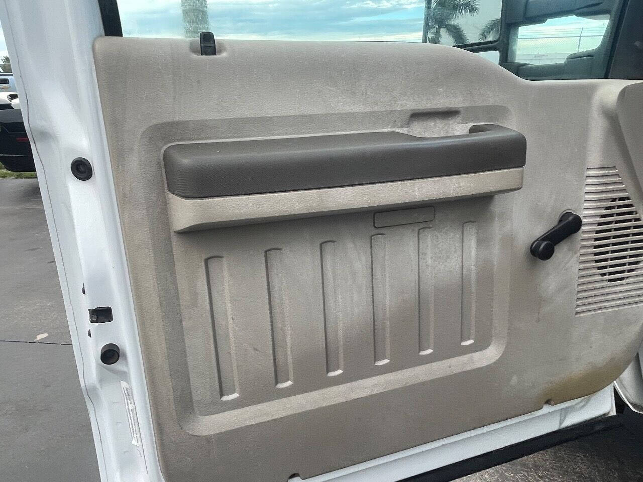 2010 FORD F-550 Incomplete - $19,900