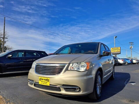 2013 Chrysler Town and Country for sale at Kevin Harper Auto Sales in Mount Zion IL