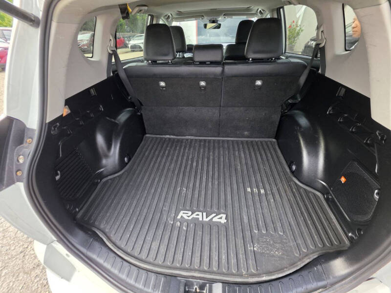 2017 Toyota RAV4 Platinum