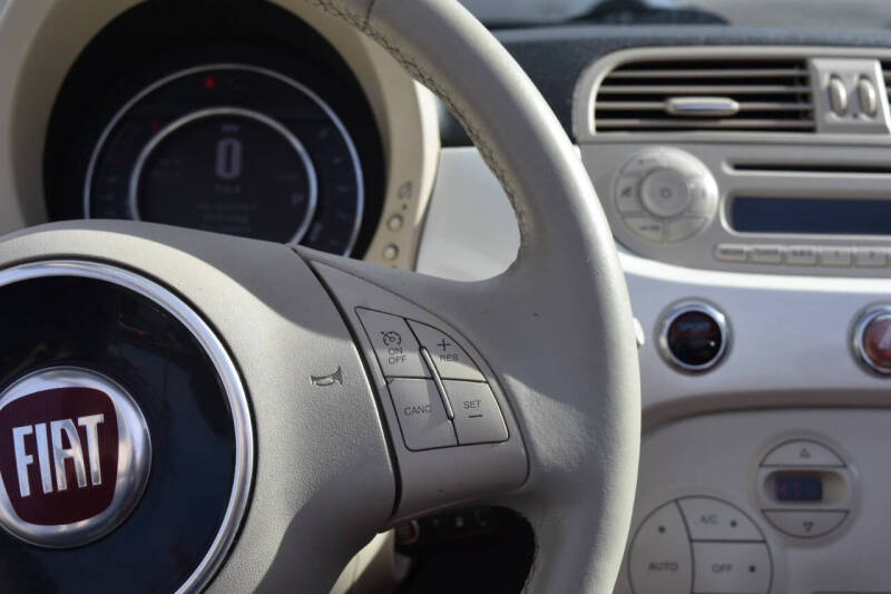 2015 FIAT 500c Lounge