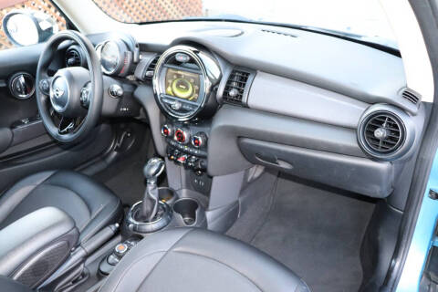 2016 MINI Hardtop 2 Door Cooper