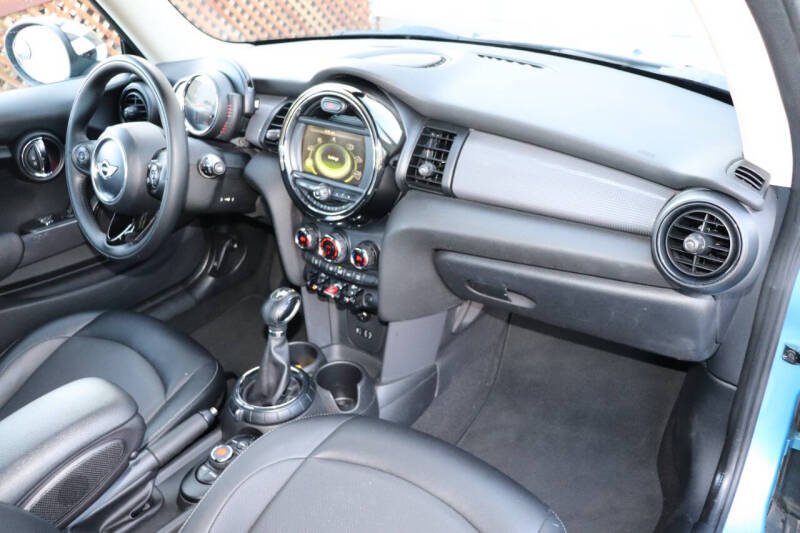 2016 MINI Hardtop 2 Door Cooper