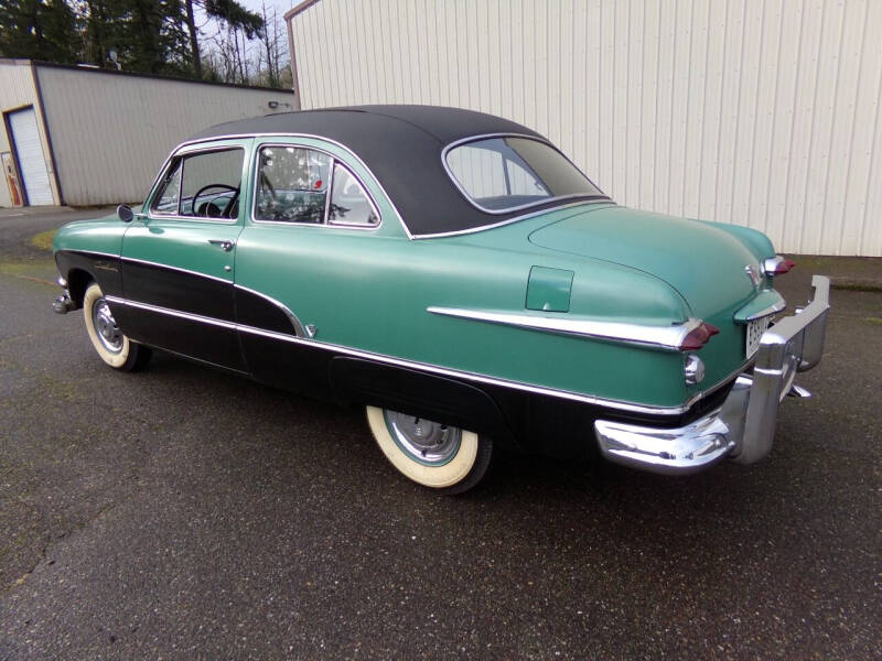 1951 Ford Crestline