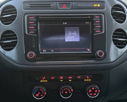 2017 Volkswagen Tiguan 2.0T Wolfsburg Edition 4Motion