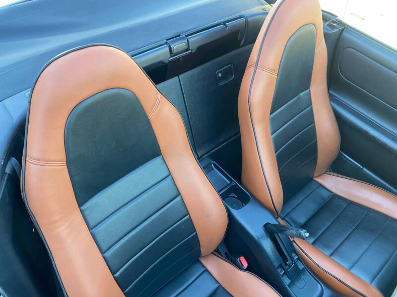 2001 Toyota MR2 Spyder