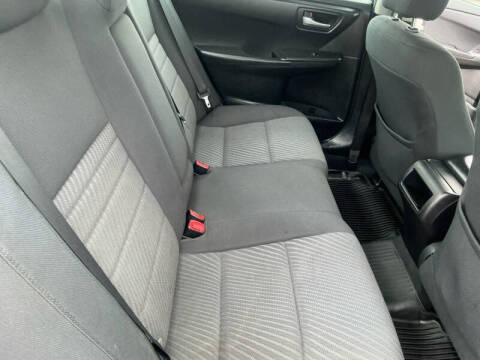 2017 Toyota Camry LE