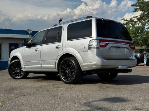 2016 Lincoln Navigator Select