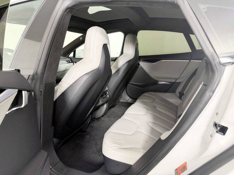 2016 Tesla Model S