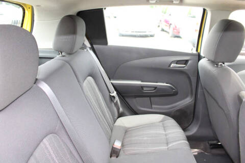 2016 Chevrolet Sonic LT Manual