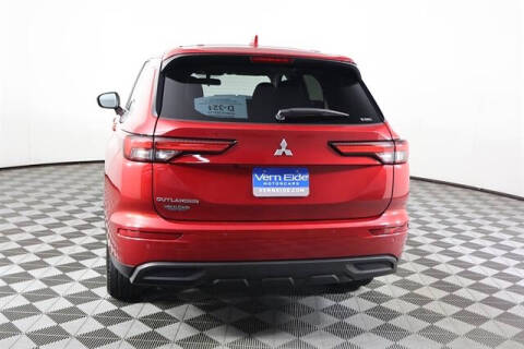 2024 Mitsubishi Outlander ES