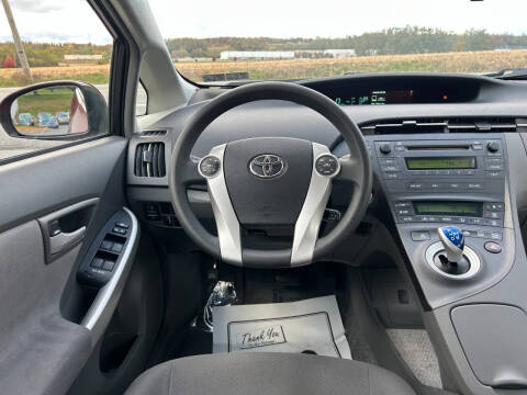 2010 Toyota Prius III
