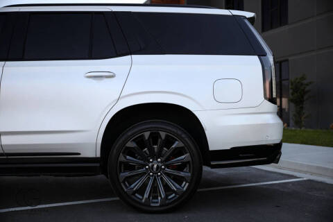 2025 Cadillac Escalade-V