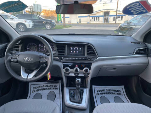 2019 Hyundai Elantra SE