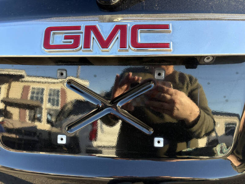 2016 GMC Acadia SLE-2