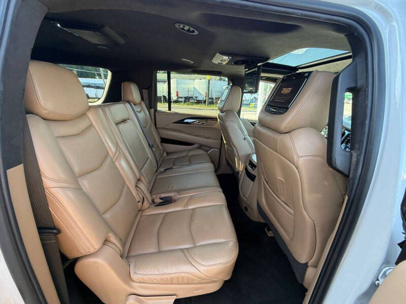 2019 Cadillac Escalade ESV Platinum