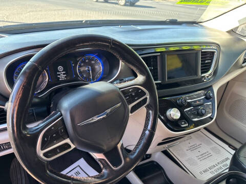 2020 Chrysler Pacifica Touring L