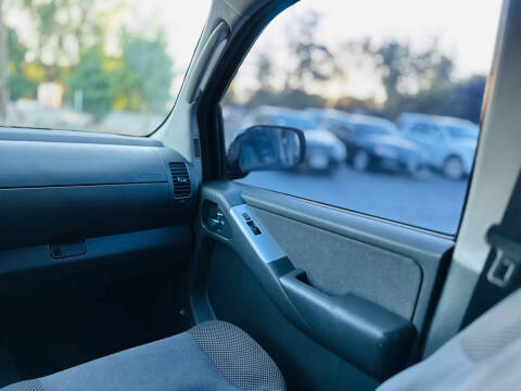 2012 Nissan Pathfinder S