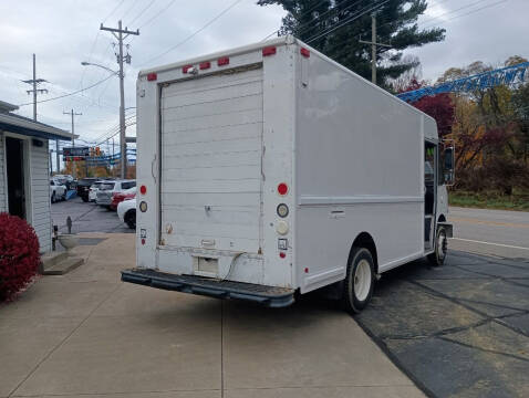 2001 Freightliner MT45 Chassis for sale at Chuckie Bizzarro's Fleetwing Auto in Erie, PA