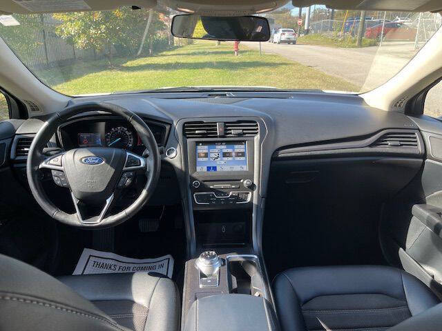 2018 Ford Fusion SE