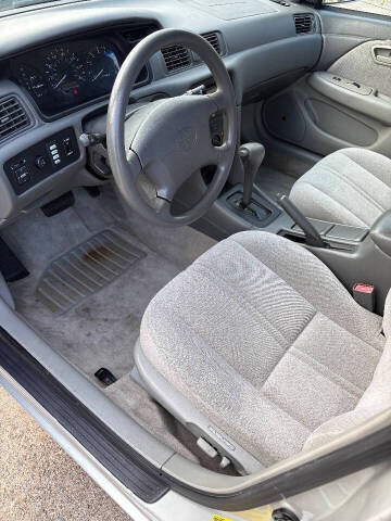 2001 Toyota Camry LE V6