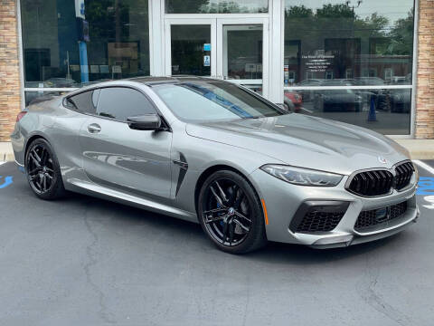 2022 BMW M8