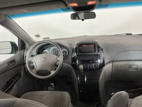 2004 Toyota Sienna