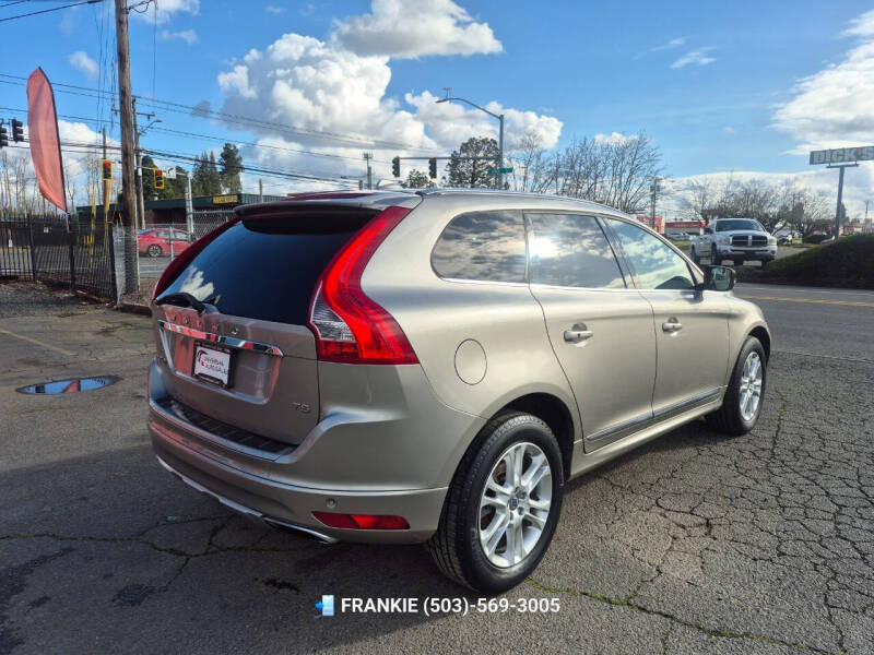 2015 Volvo XC60 T5 Drive-E Premier