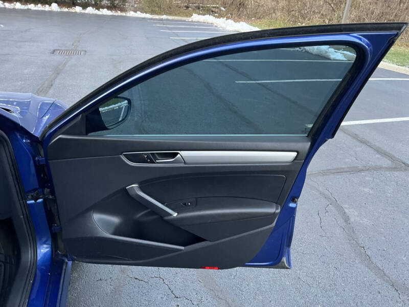 2017 Volkswagen Passat 1.8T S