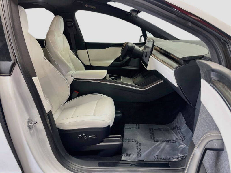 2022 Tesla Model X Plaid