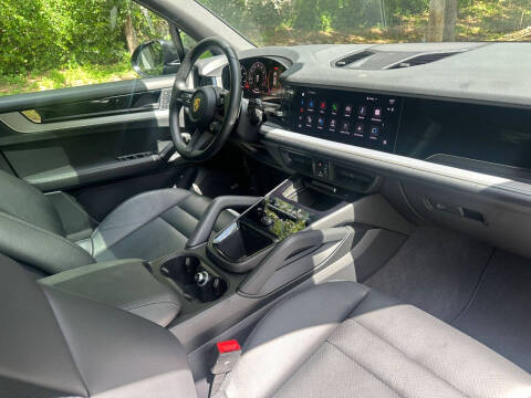 2024 Porsche Cayenne