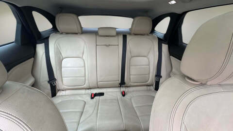 2017 Jaguar F-PACE 35t Prestige