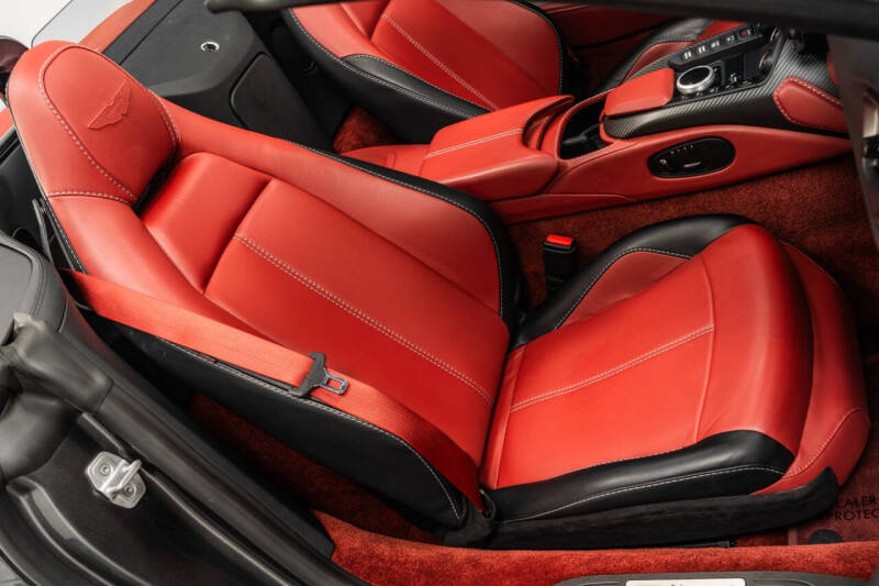 2022 Aston Martin Vantage