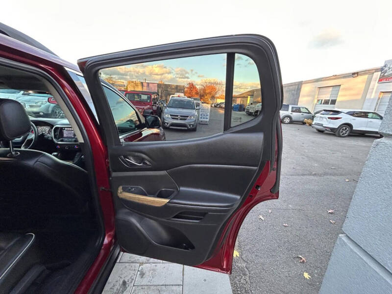 2018 GMC Acadia Denali