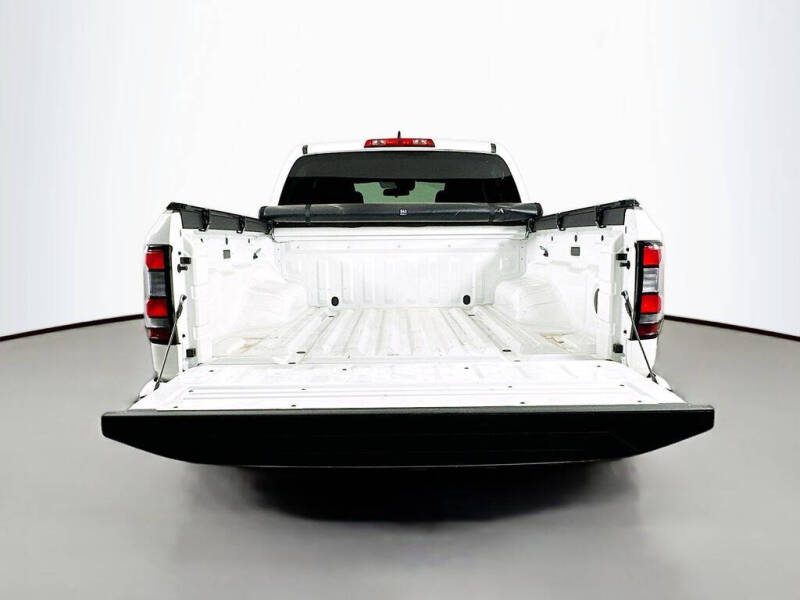 2023 Nissan Frontier SV