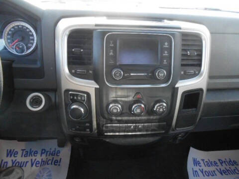 2015 RAM 1500 SLT