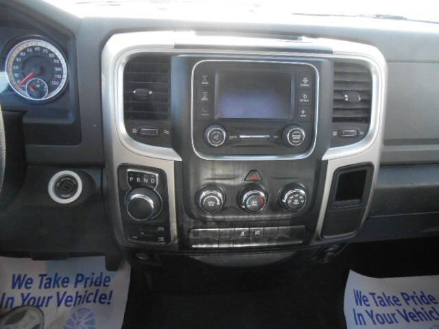 2015 RAM 1500 SLT