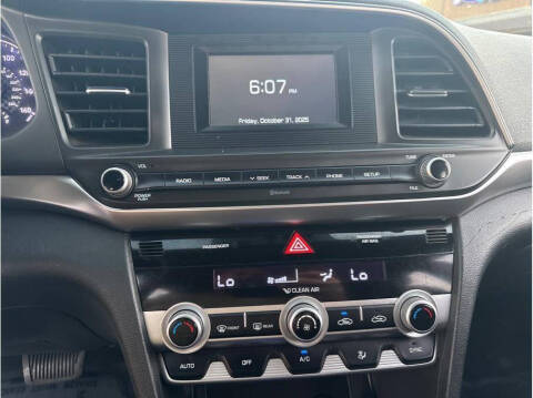 2020 Hyundai Elantra