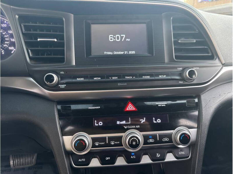 2020 Hyundai Elantra