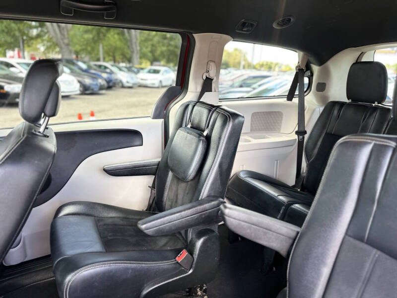 2018 Dodge Grand Caravan SXT - Photo 21