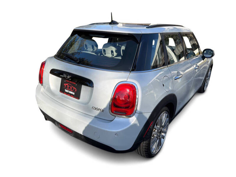 2016 MINI Hardtop 4 Door Cooper