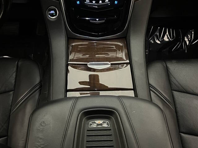 2020 Cadillac Escalade Standard