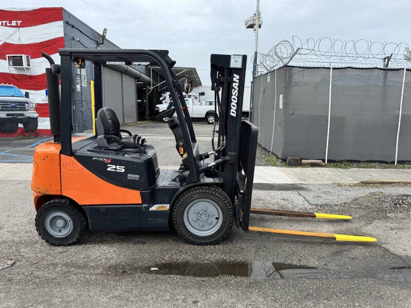 2007 Doosan D25s-5