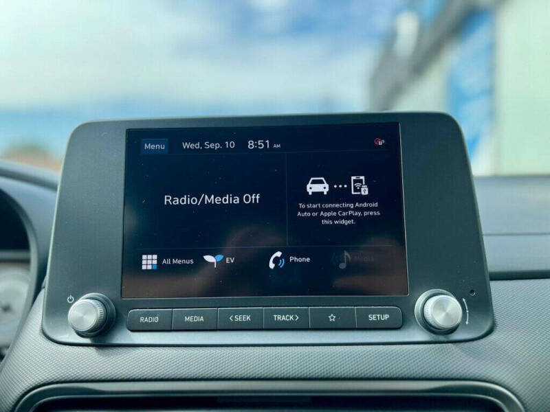 2022 Hyundai Kona Electric SEL