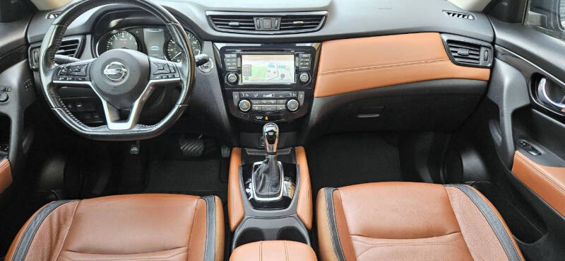 2017 Nissan Rogue SL