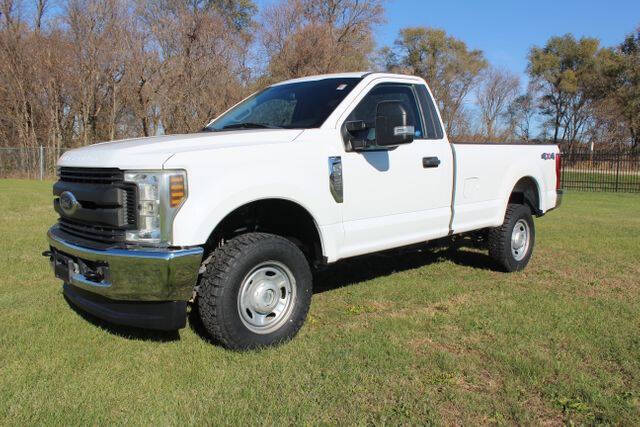 2018 Ford F-250 Super Duty XL photo 2