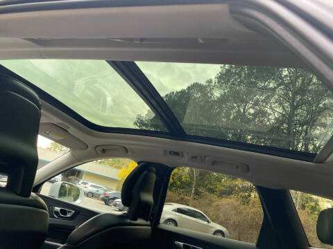 2018 Volvo XC60 T5 Momentum